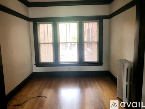 5017 N. Winchester Avenue 2 Beds Apartment for Rent