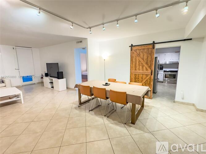 10185 Collins Ave 1 Condo for Rent - Photo gallery 3