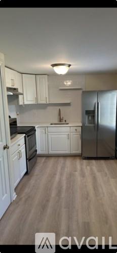 828 Hillside Avenue 2 Beds Apartment for Rent