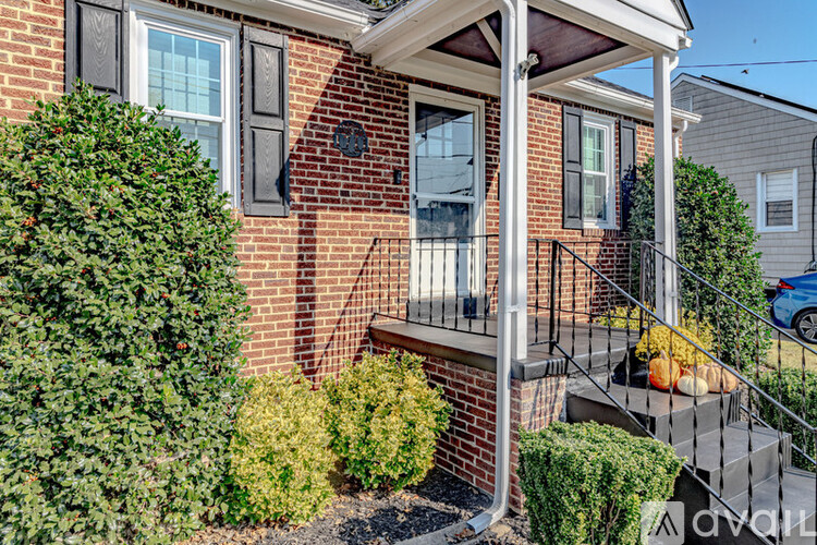 1711 Maple Avenue 3 Beds Single Family Home for Rent - Photo gallery 1