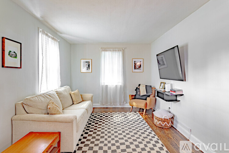 1711 Maple Avenue 3 Beds Single Family Home for Rent - Photo gallery 2