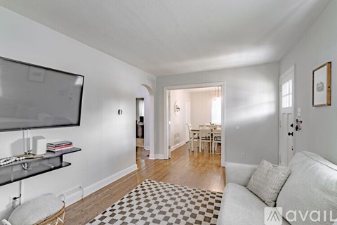 1711 Maple Avenue 3 Beds Apartment for Rent