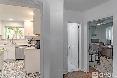 1711 Maple Avenue 3 Beds Apartment for Rent