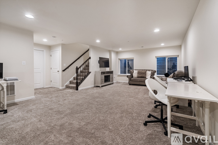 8514 Raptor Ridge Ln 4 Beds Single Family Home for Rent - Photo gallery 3