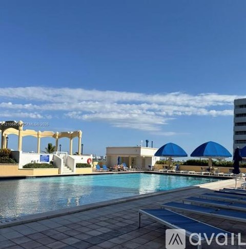 7601 E Treasure Dr 2 Beds Apartment for Rent