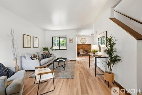 2833 Stover Street 3 Beds Apartment for Rent