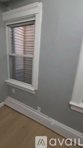 100 Redwood Ave 4 Beds Apartment for Rent