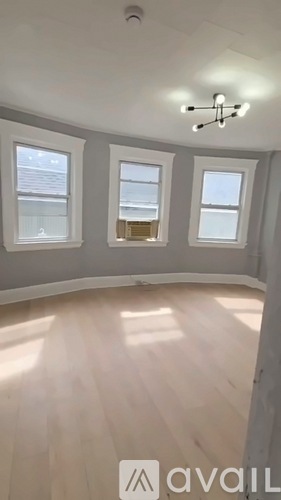 100 Redwood Ave 3 Beds Apartment for Rent - Photo gallery 4