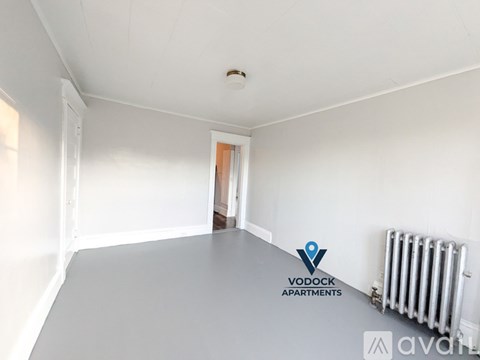 214 Pine St 2 Beds Apartment for Rent