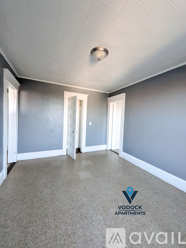214 Pine St 1 Apartment for Rent - Photo gallery 1