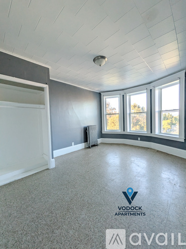 214 Pine St 1 Apartment for Rent - Photo gallery 2