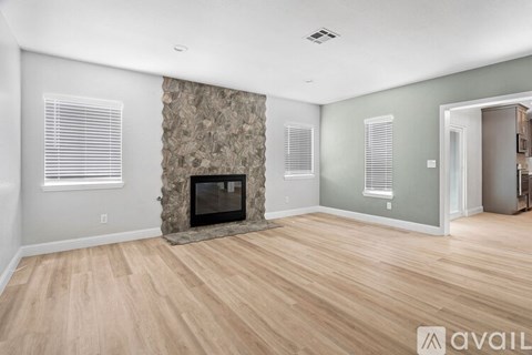360 Mount Oso Avenue 5 Beds Apartment for Rent