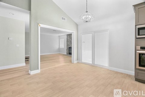 360 Mount Oso Avenue 5 Beds Apartment for Rent
