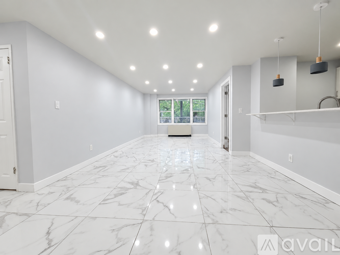 750 N Broad St 3 Beds Apartment for Rent - Photo gallery 2