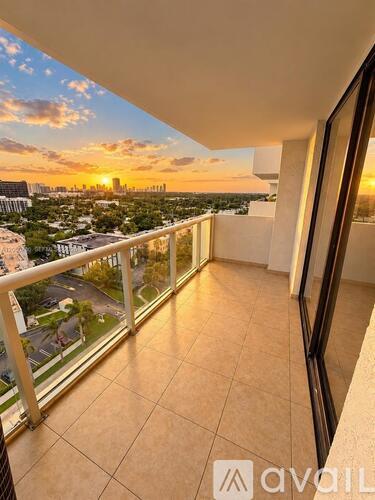 13499 Biscayne Blvd 2 Beds Condo for Rent - Photo gallery 3