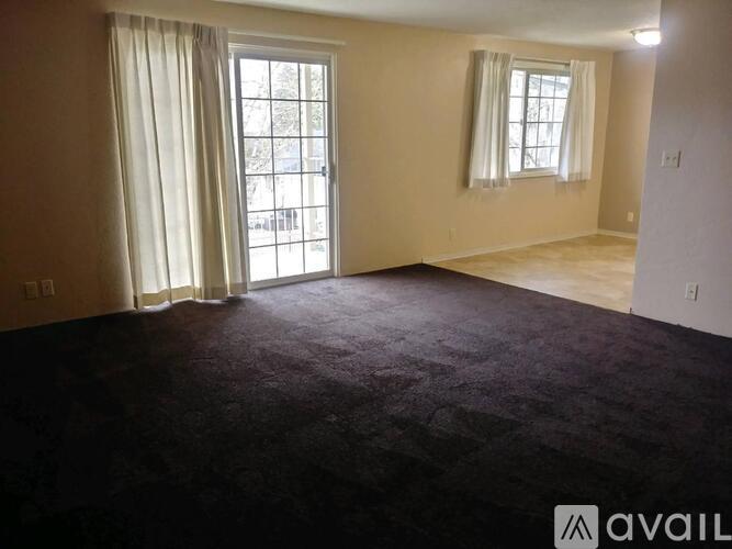 3667 Main Street 2 Beds Apartment for Rent - Photo gallery 4