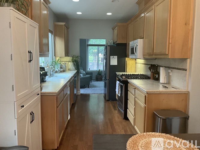 1238 Olive Street 3 Beds Single Family Home for Rent - Photo gallery 3