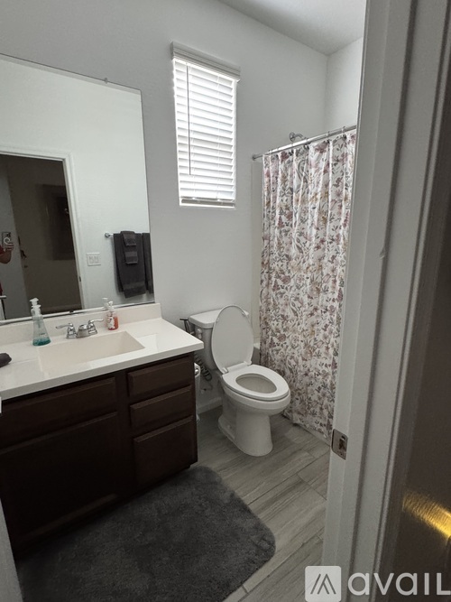 12455 West State Avenue 5 Beds Single Family Home for Rent - Photo gallery 3