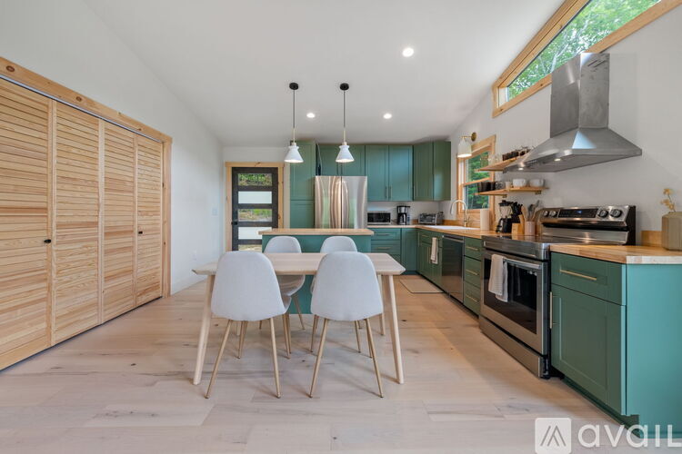 52 Antler Creek Road 3 Beds Single Family Home for Rent - Photo gallery 5