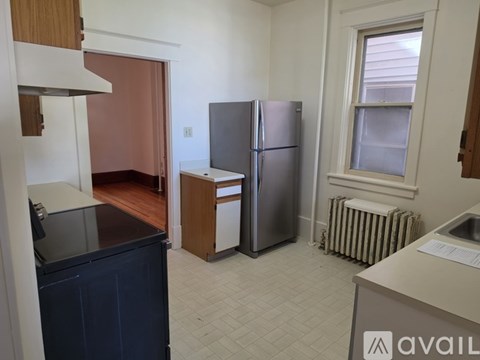 103 E Main St 2 Beds Apartment for Rent