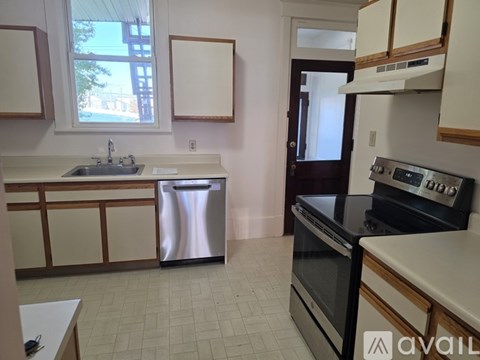 103 E Main St 2 Beds Apartment for Rent