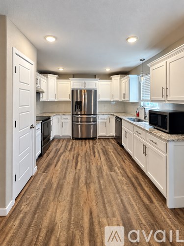102 Paradise St 3 Beds Apartment for Rent