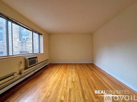 660 W Wrightwood Ave Studio Apartment for Rent