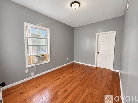 921 S 17Th St 3 Beds Apartment for Rent