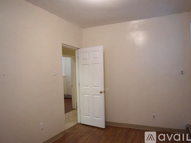 400 Mountain Road 1 Apartment for Rent - Photo gallery 3