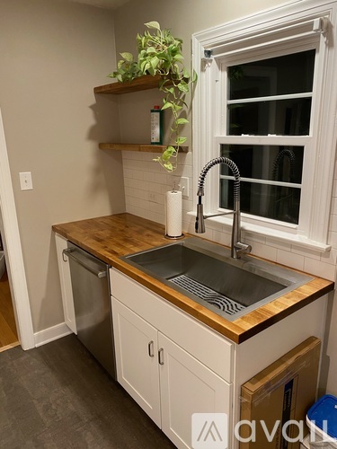 302 Monte Vista Avenue 4 Beds Single Family Home for Rent - Photo gallery 2