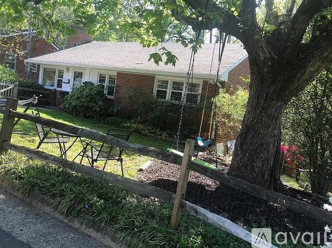 302 Monte Vista Avenue 4 Beds Single Family Home for Rent - Photo gallery 4