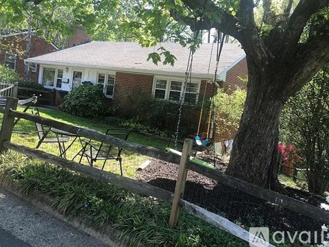 302 Monte Vista Avenue 4 Beds Apartment for Rent