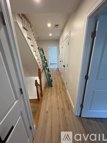 103 N Munn Ave 4 Beds Apartment for Rent