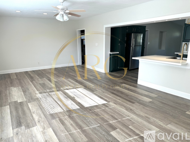 1308 Swann Ave 3 Beds Single Family Home for Rent - Photo gallery 5