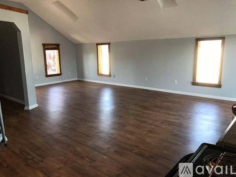 545 E Main St 1 Apartment for Rent