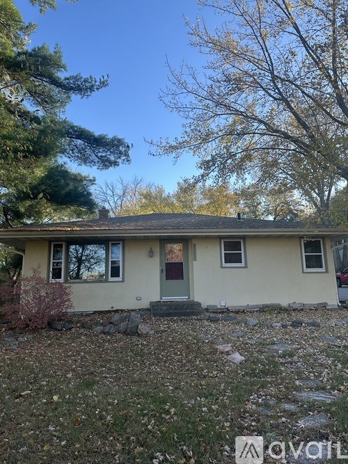 1723 Olive St W 4 Beds Single Family Home for Rent - Photo gallery 1