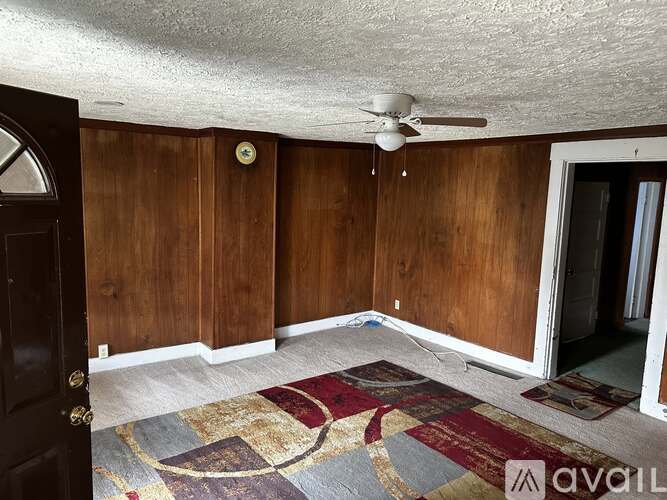 253 Locust Street 2 Beds Single Family Home for Rent - Photo gallery 2