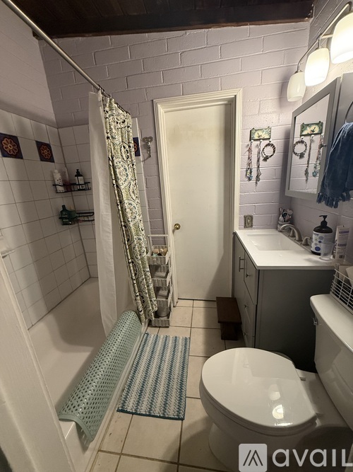 2817 North Desert Avenue 2 Beds Single Family Home for Rent - Photo gallery 3