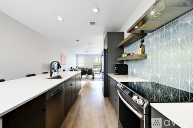 2709 East 5th Street 1 Condo for Rent - Photo gallery 3