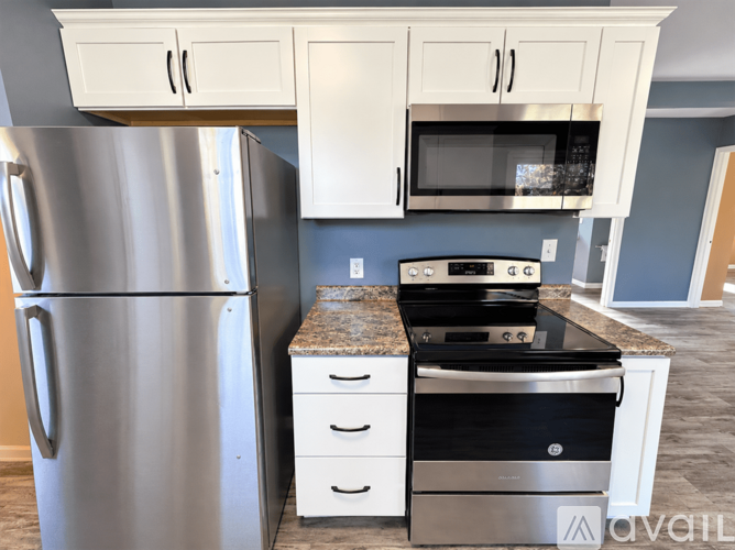 909 19th St 3 Beds Single Family Home for Rent - Photo gallery 4