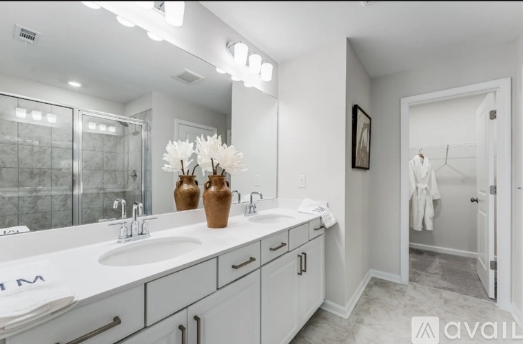 5838 Schelton Place SE 3 Beds Townhouse for Rent - Photo gallery 2