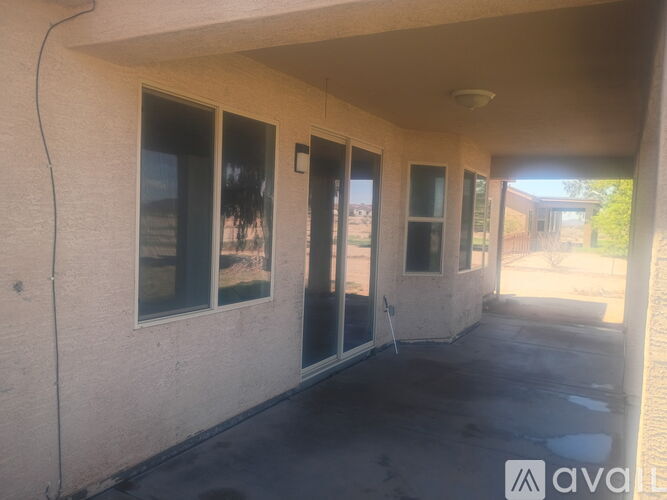 37628 West Elwood Street 5 Beds Single Family Home for Rent - Photo gallery 2