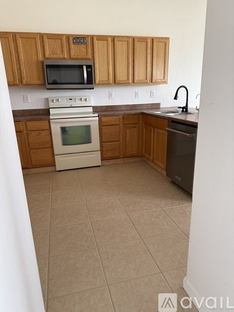 37628 West Elwood Street 5 Beds Apartment for Rent