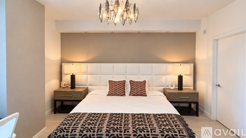 999 Southwest 1St Avenue 2 Beds Apartment for Rent