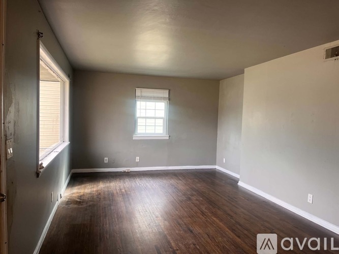 730 East 54th Street North 3 Beds Single Family Home for Rent - Photo gallery 2