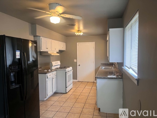 730 East 54th Street North 3 Beds Single Family Home for Rent - Photo gallery 3