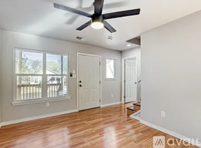 323 Moselle Avenue 3 Beds Single Family Home for Rent - Photo gallery 5