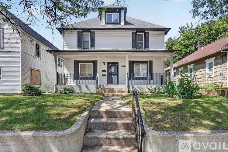 1541 West St 3 Beds Apartment for Rent - Photo gallery 1