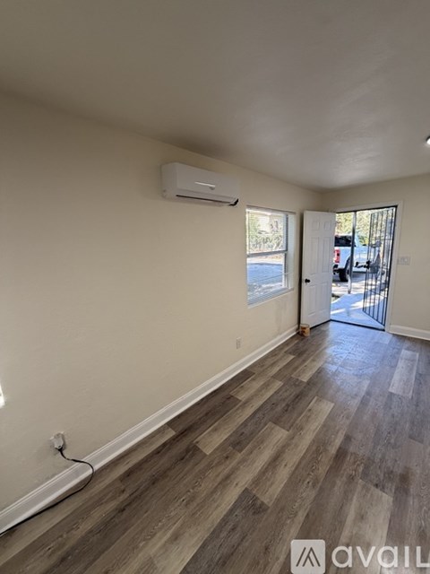 1540 Ella St 2 Beds Apartment for Rent