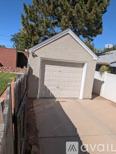 1001 West Orman Avenue 4 Beds Apartment for Rent